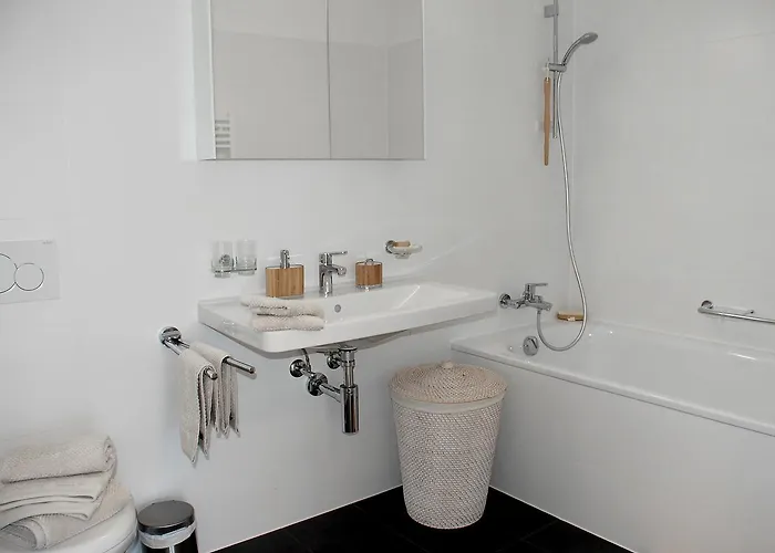 Laville B-2-3 By Interhome Lägenhet Locarno